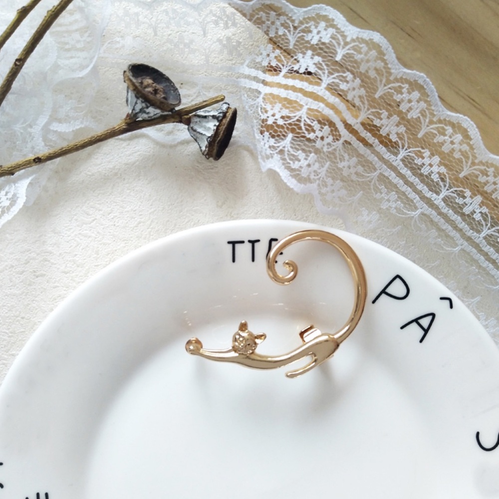 🎉 New Gold Plated slinking cat cuff earring - Picture 3 of 5